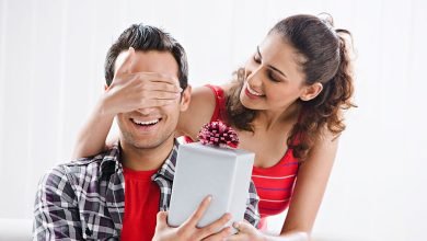 Photo of Benefits of Purchasing Anniversary Gifts Online